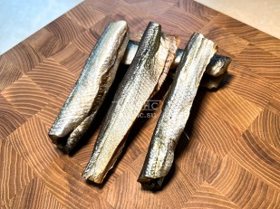 Ведро Ржаные гренки со вкусом Лечо (1 кг): Корюшка вяленая (тушка)