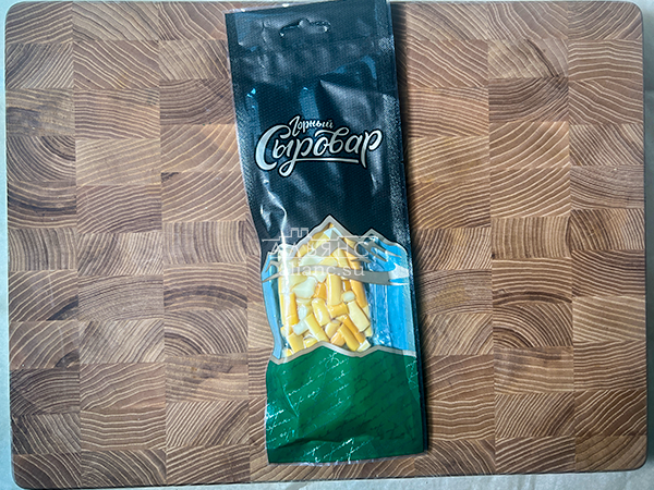 Сыр 60 гр ГОРНЫЙ СЫРОВАР (Бочонок копчёный) в Омске