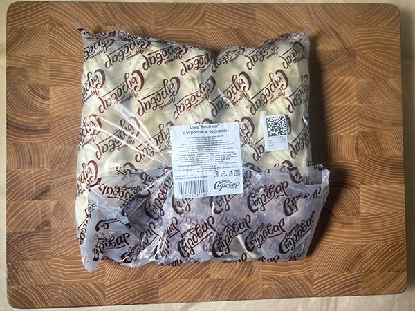 Сыр 1 кг ГОРНЫЙ СЫРОВАР (Косичка с укропом и чесноком) в Омске